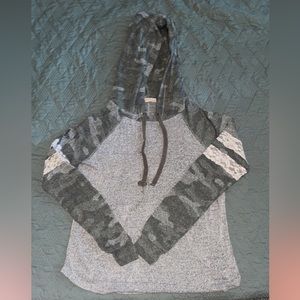 Long sleeve camo hooded shirt